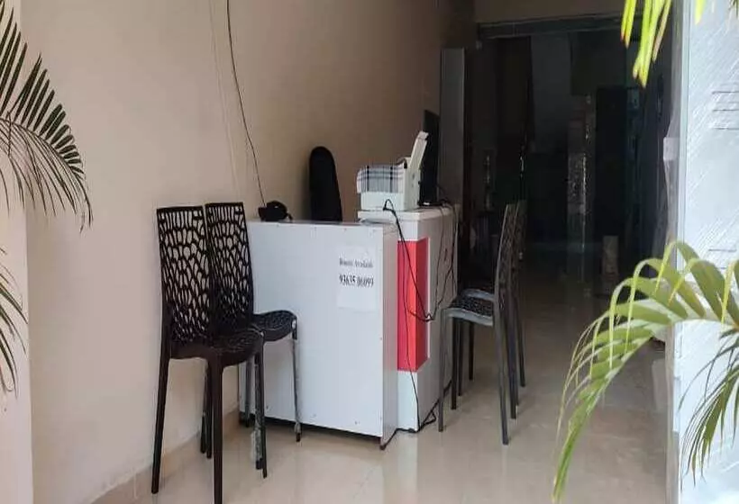 پانسیون Yoga Inn