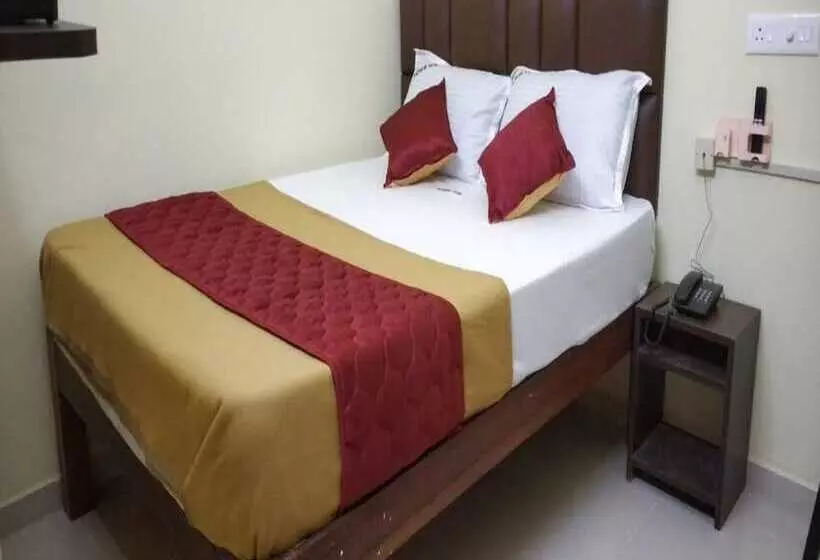 پانسیون Yoga Inn