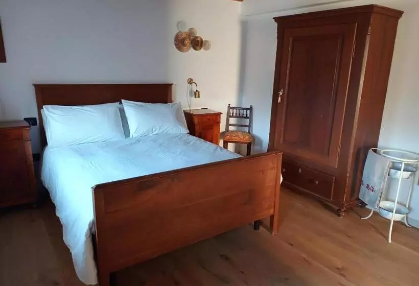 Aamiaismajoitus (B&B) La Farie