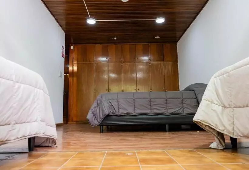 Casa Roble   B&b