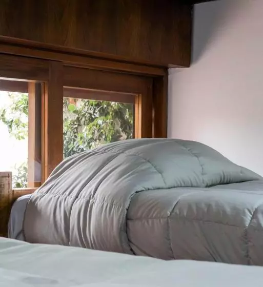 Casa Roble   B&b
