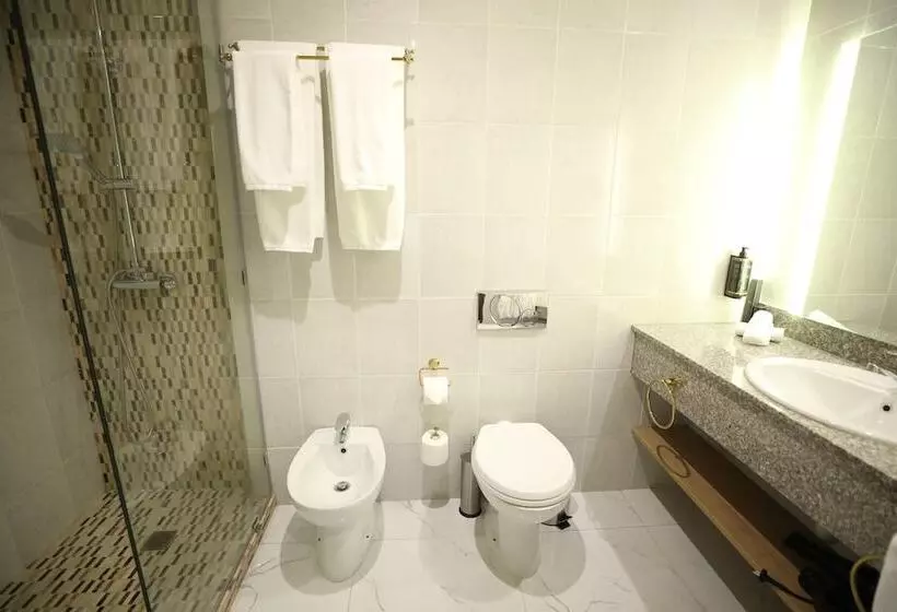 Eighty Eight Deluxe Hotel & Spa