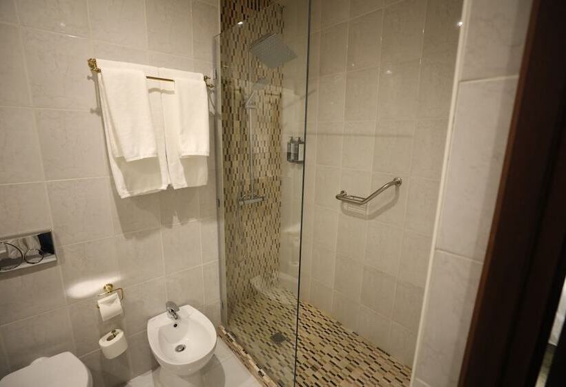 Eighty Eight Deluxe Hotel & Spa