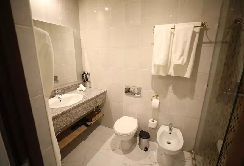 Eighty Eight Deluxe Hotel & Spa