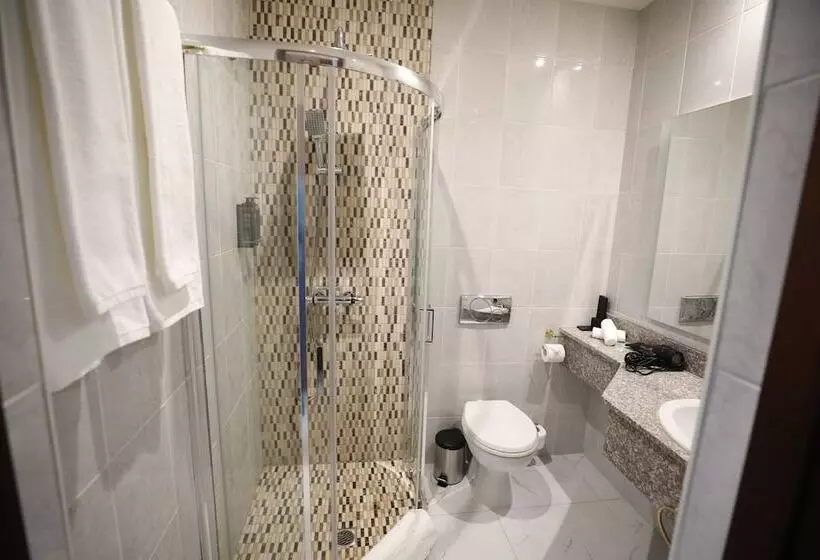 Eighty Eight Deluxe Hotel & Spa