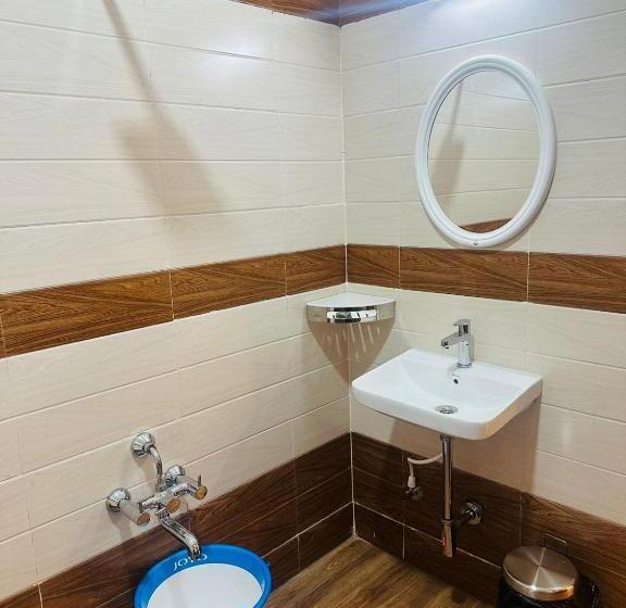 호텔 Yatri Nivas Sagara