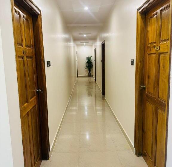 호텔 Yatri Nivas Sagara