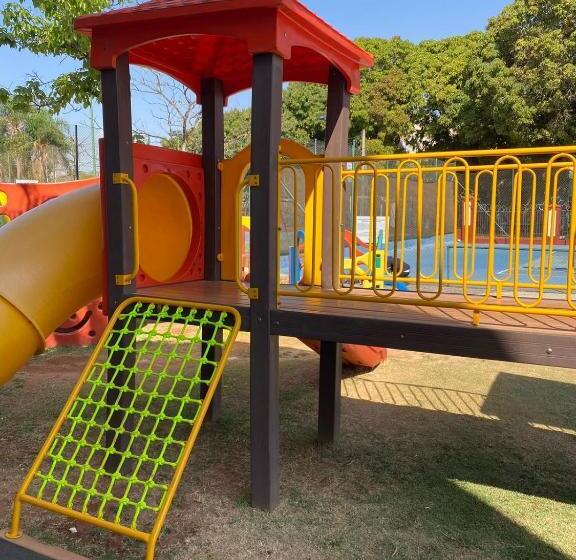 Moderno Flat Lake Side