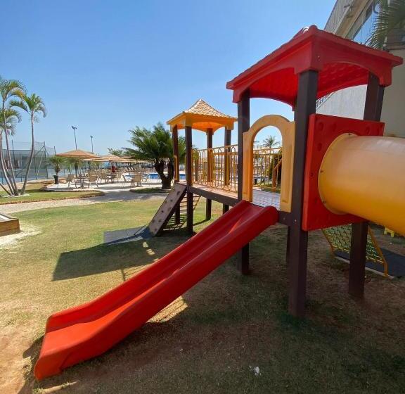 Moderno Flat Lake Side