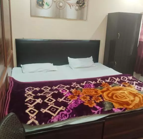 Majatalo Anjaneya Dham Guest House