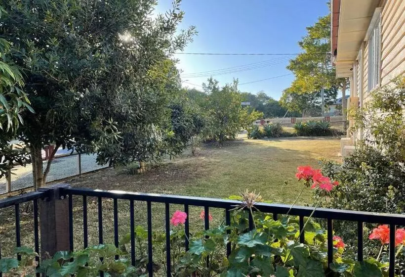 پانسیون Zen Escape Guest House  Hidden Little Gem, Funky Corner, Boutique Granny Flat