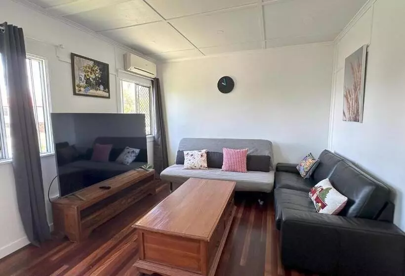 پانسیون Zen Escape Guest House  Hidden Little Gem, Funky Corner, Boutique Granny Flat