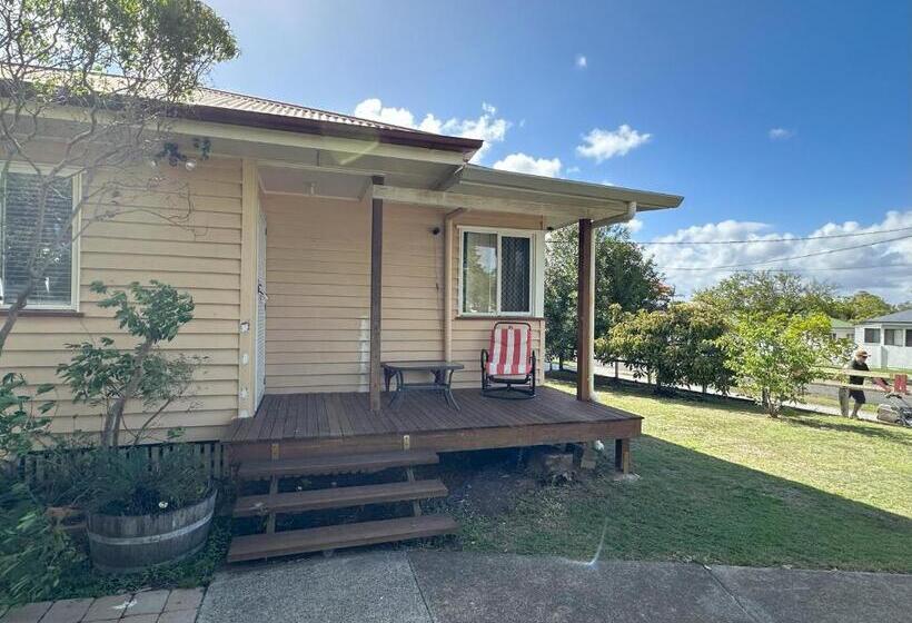 Пансион Zen Escape Guest House  Hidden Little Gem, Funky Corner, Boutique Granny Flat