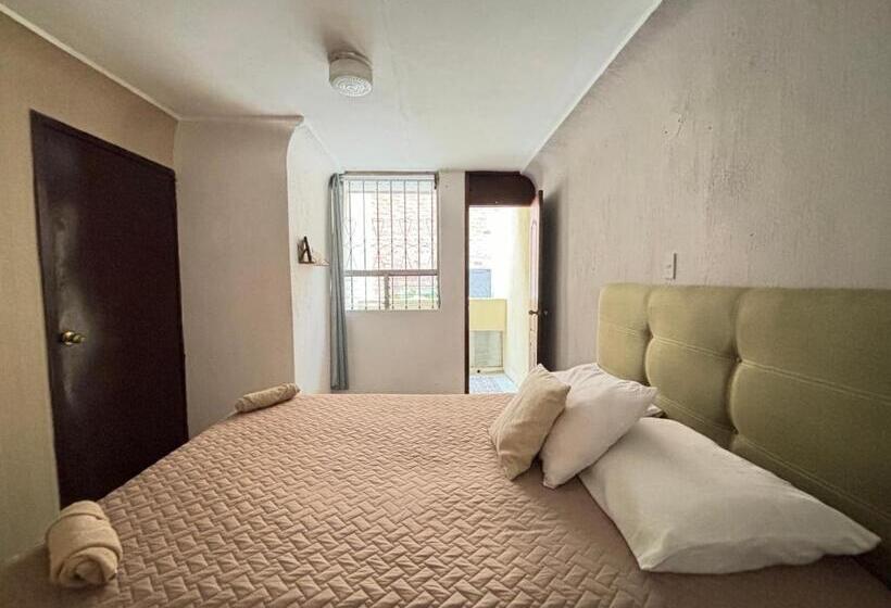 پانسیون Nomad House