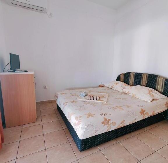 پانسیون Rooms And Apartments Matuško