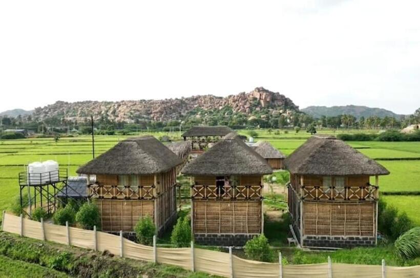 ペンション Vanya The Exotic World Resort