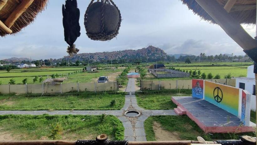 ペンション Vanya The Exotic World Resort