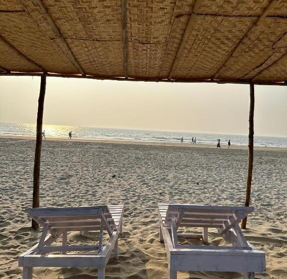 渡假胜地 Seaom Beach Huts And Tents