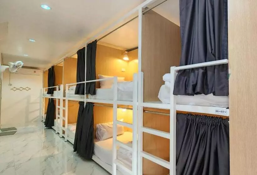 Airhub Hostel Phuket Airport