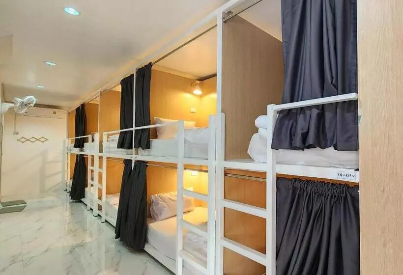 Airhub Hostel Phuket Airport