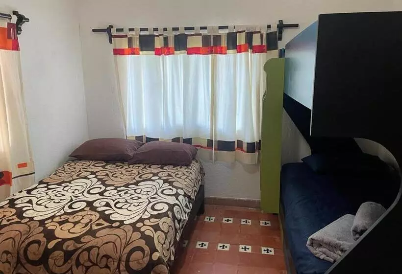 Retkeilymaja Casa Los Aguacates