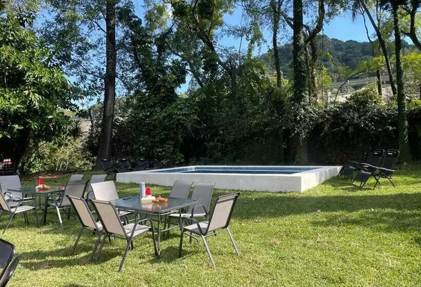 Retkeilymaja Casa Los Aguacates