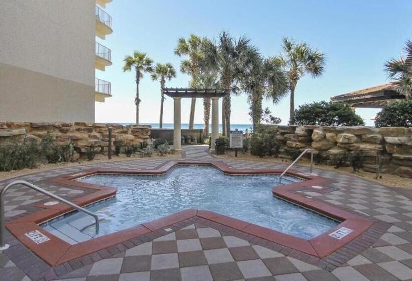 Amazing Views! Great Beachfront Panama City Condo