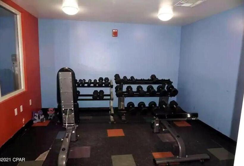 Amazing Views! Great Beachfront Panama City Condo