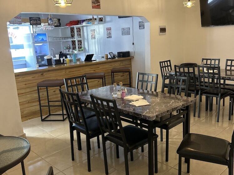 Hillmon S Hotel Bar Lounge