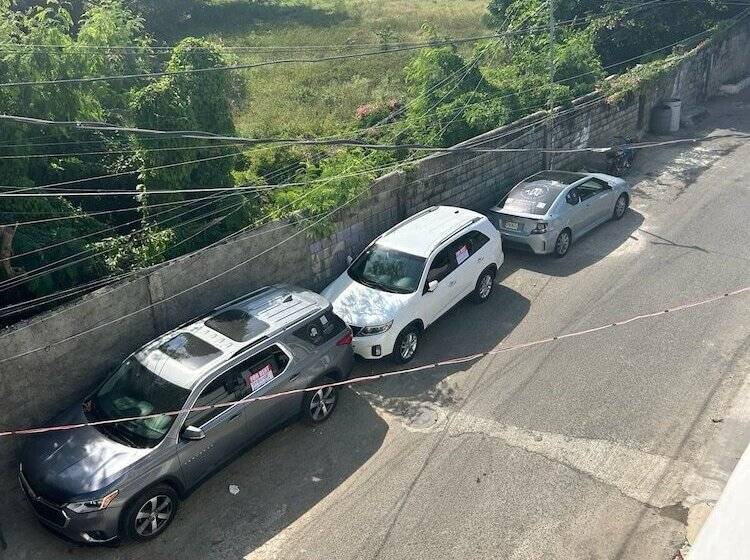 Hillmon S Hotel Bar Lounge