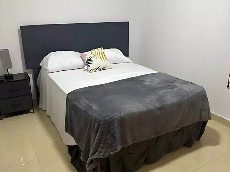 Hillmon S Hotel Bar Lounge