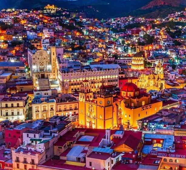 هتل کپسول Casa Posos