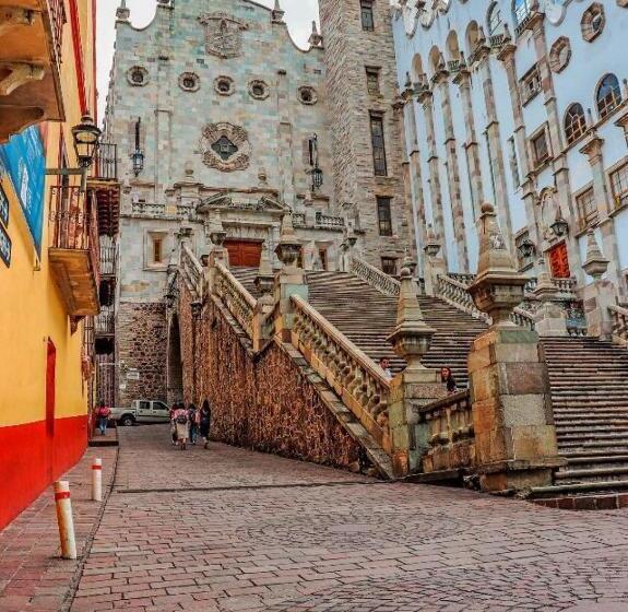 هتل کپسول Casa Posos