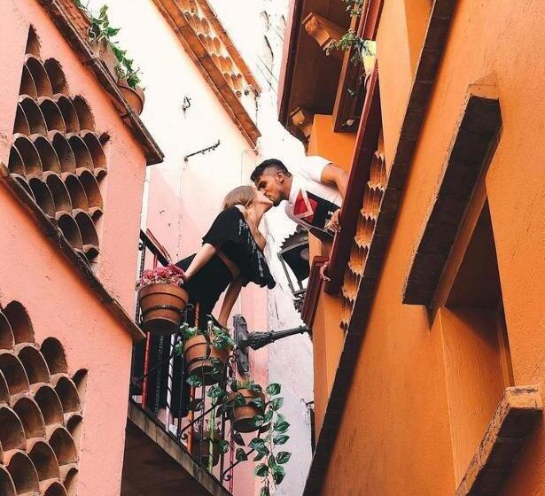 هتل کپسول Casa Posos