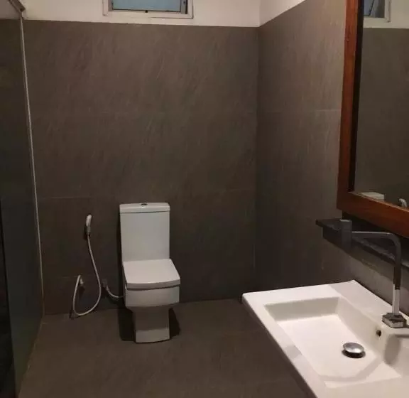 ホテル Polonnaruwa Holiday Inn