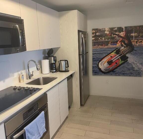 Iconic View   Family 2br Suite   Hotel   Fiber Internet