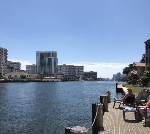 Iconic View   Family 2br Suite   Hotel   Fiber Internet