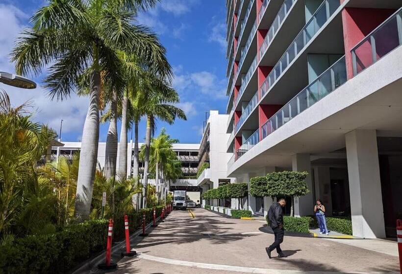 Iconic View   Family 2br Suite   Hotel   Fiber Internet