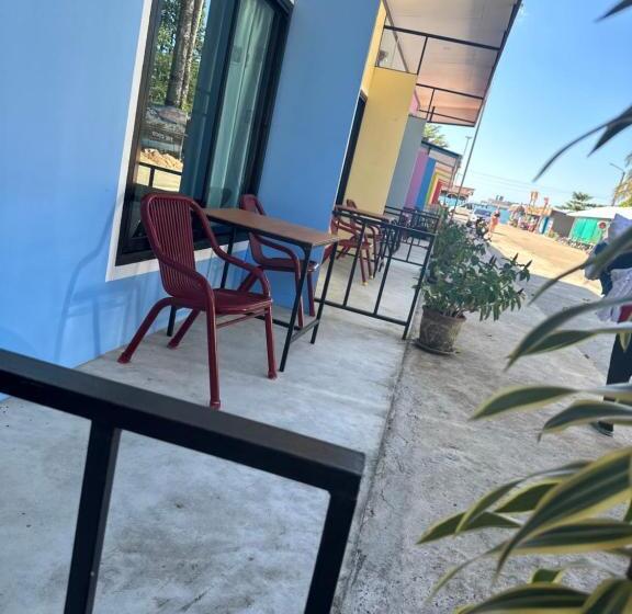 Lonely Beach Complex Titanic Hotel In Beach Shopping Street Markets ในศูนการค้าติดทะเล