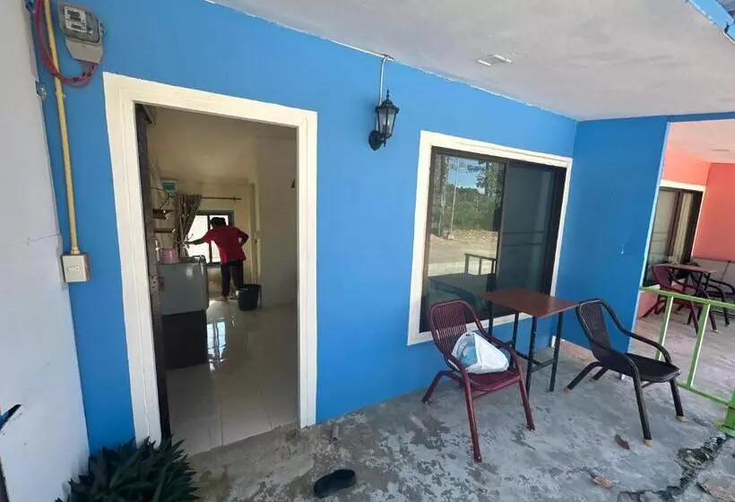 Lonely Beach Complex Titanic Hotel In Beach Shopping Street Markets ในศูนการค้าติดทะเล