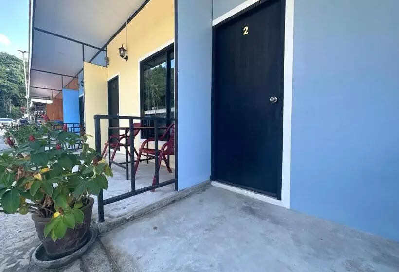 Lonely Beach Complex Titanic Hotel In Beach Shopping Street Markets ในศูนการค้าติดทะเล