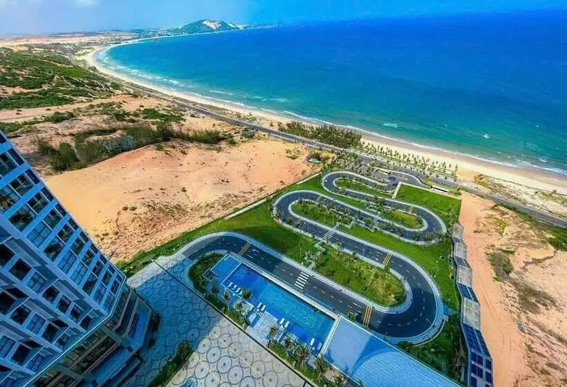 Mandala Cham Bay Paradise Hotel & Resort