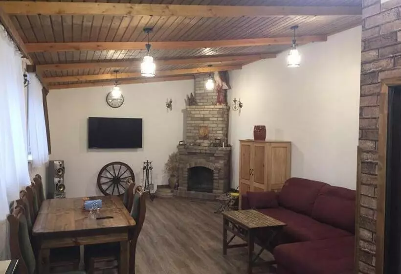 ペンション Tatul Guest House
