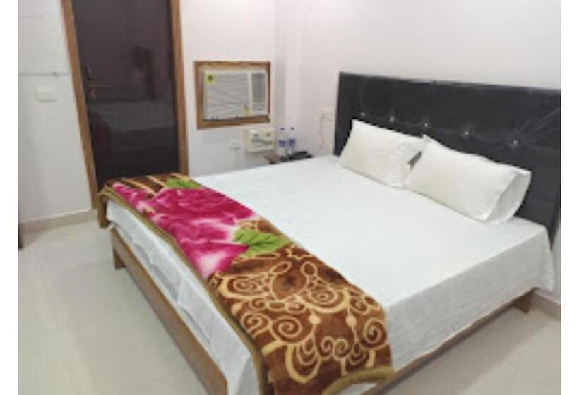 Tomar Hotel Bsrs & Restaurant Uttar Pradesh