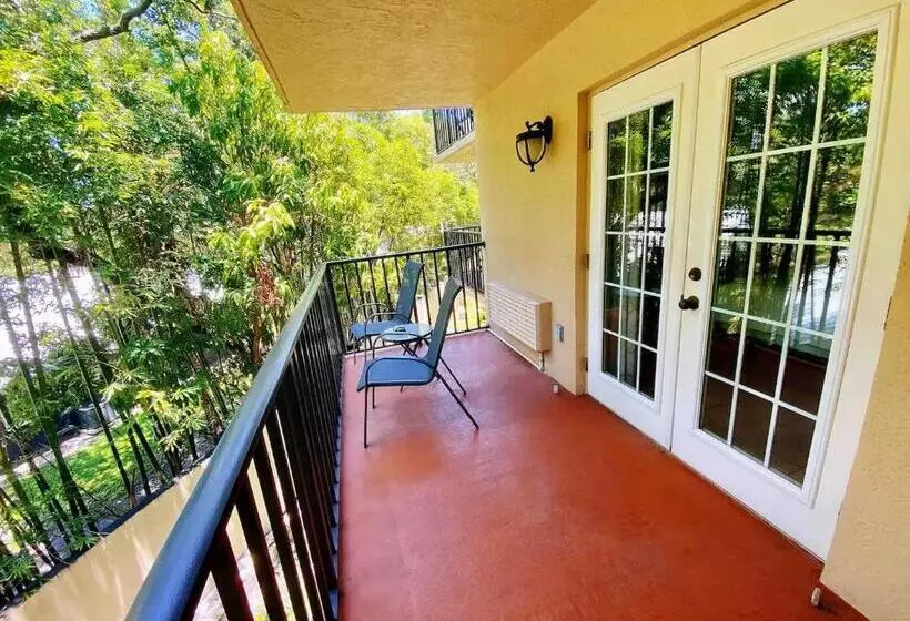 Condo In Waterfront Resort With Balcony Close To Beaches Free Bikes