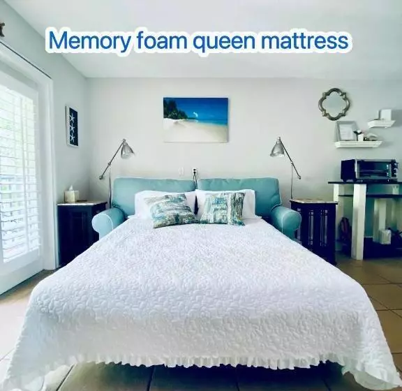 Condo In Waterfront Resort With Balcony Close To Beaches Free Bikes