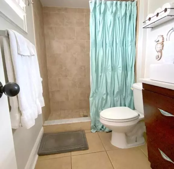 Condo In Waterfront Resort With Balcony Close To Beaches Free Bikes