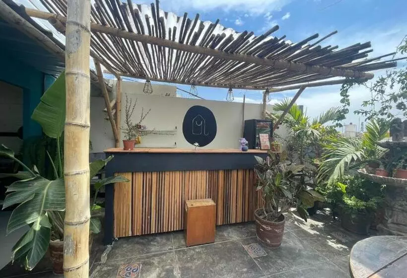 Yaqtahostel