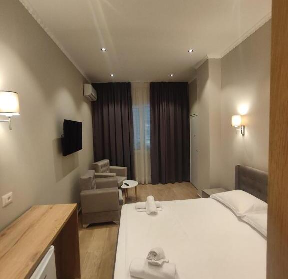 تختخواب و صبحانه Edi Murrizi