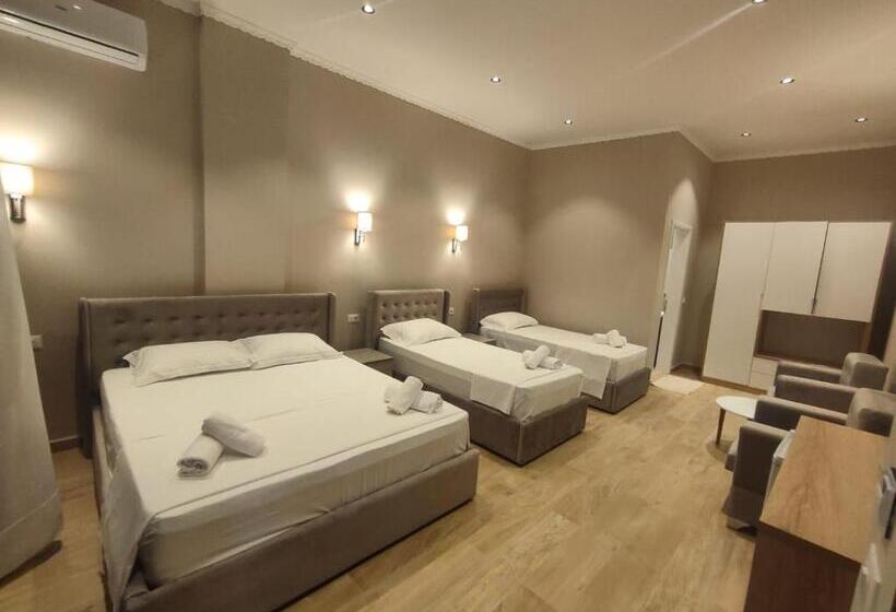 تختخواب و صبحانه Edi Murrizi